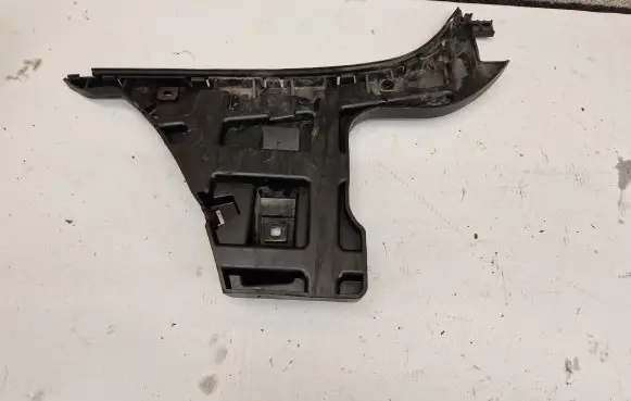 Volvo S80 Rear bumper mounting bracket 30655131