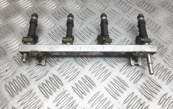Opel Tigra B Fuel injectors set 0280151208