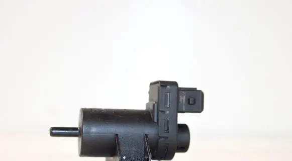 Nissan Pulsar Turbo solenoid valve 8200762162