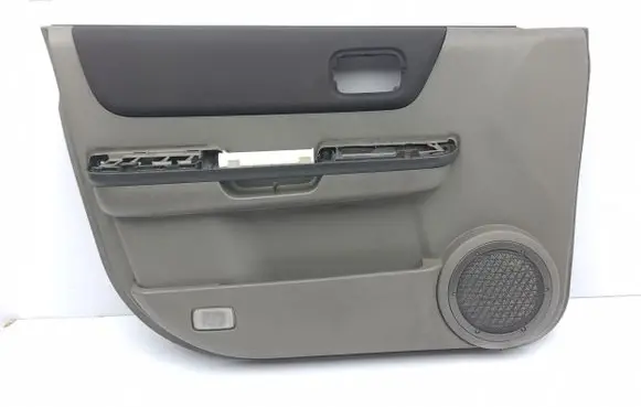 Nissan X-Trail T30 Front door card panel trim