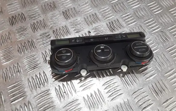 Volkswagen Touran I Climate control unit