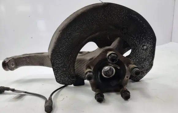 Front wheel hub spindle knuckle