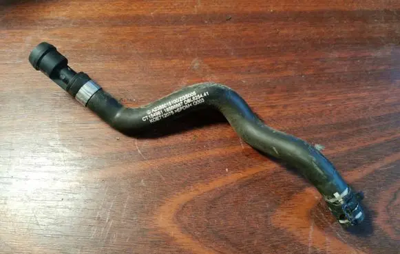Mercedes-Benz GLC X253 C253 Breather/breather pipe/hose A2385015100
