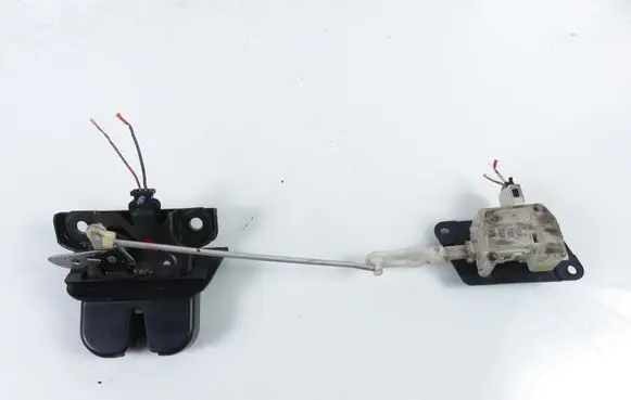 Audi A2 Tailgate/trunk/boot lock/catch/latch