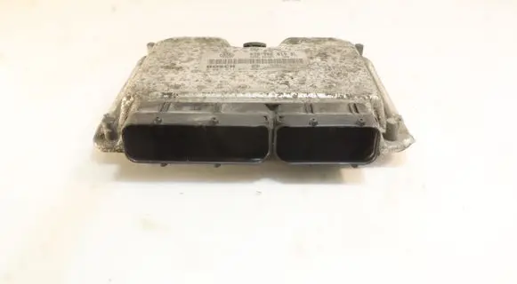 Skoda Octavia Mk1 (1U) Engine control unit/module ECU 0281011077