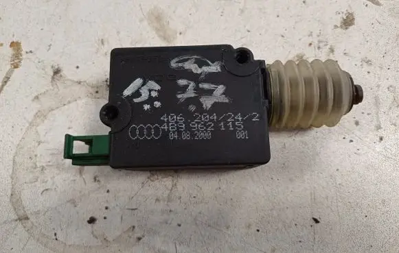 Audi A6 S6 C5 4B Tailgate boot lock/latch motor 4B9962115