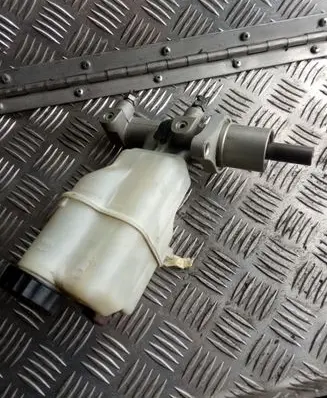 Citroen C5 Master brake cylinder 9646980980