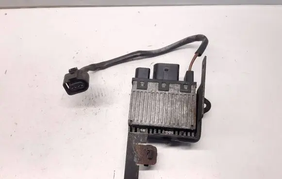 Volvo V70 Coolant fan relay 8E0959501Q 898093000