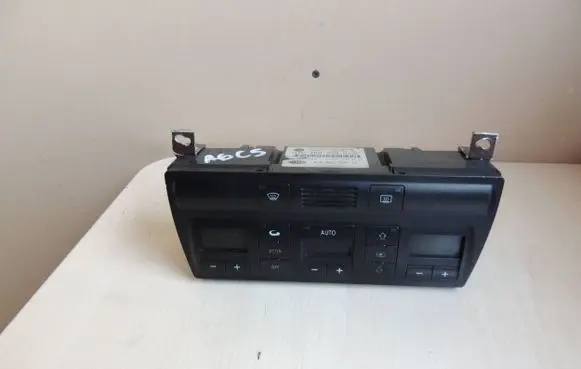 Audi A6 S6 C5 4B Climate control unit 4B0820043P 5HB00760412 4B0820043B