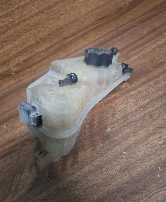 Peugeot Partner Coolant expansion tank/reservoir