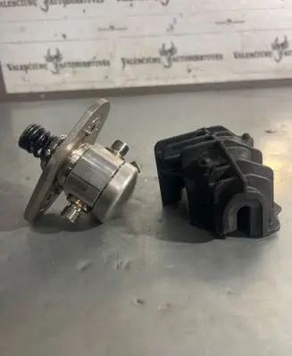 Mini One - Cooper F56 F55 Fuel injection high pressure pump 8631642 0261520521 2208280