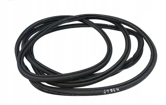 Volvo V60 Rubber seal front door (on door) 