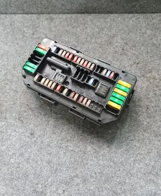 BMW 4 F32 F33 Fuse box set 9389068 9549000001 949475