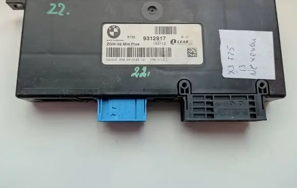 BMW X3 F25 Gateway control module 9312917 61359312917
