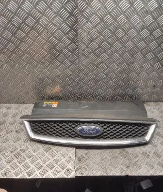 Ford Focus Front grill 4m518138ae