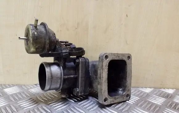 Ford Maverick Throttle valve