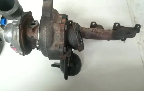 Mercedes-Benz Vito Viano W639 Turbo a4640960199