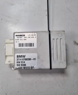 BMW 5 E60 E61 Air suspension control unit module (rear) 3714676628001