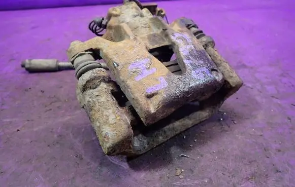 Renault Master II Rear brake caliper