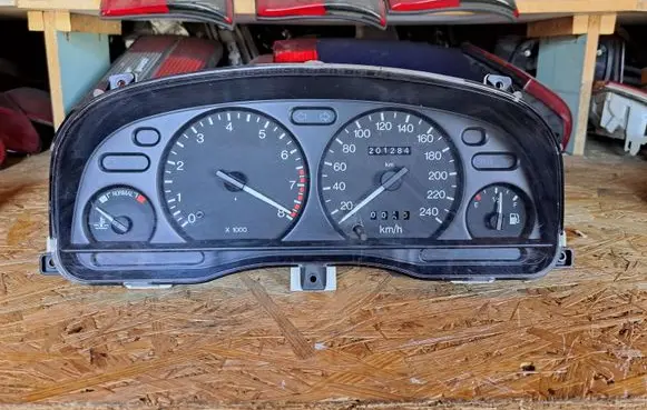 Ford Mondeo MK I Speedometer (instrument cluster) 93BB10849RE 94BP10C956DB