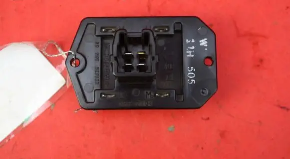 Suzuki SX4 Heater blower motor/fan resistor
