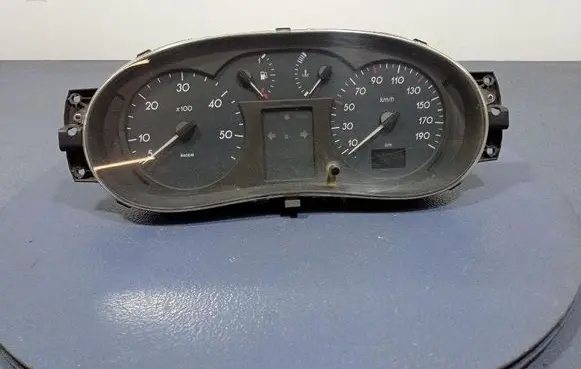 Renault Master II Speedometer (instrument cluster) P8200140413B