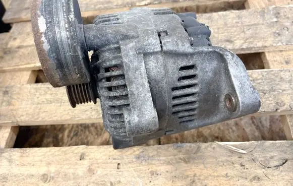 BMW 5 E60 E61 Generator/alternator 7799204 12317799204 TG17C048