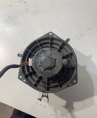Renault Laguna III Heater fan/blower 8400004 080116