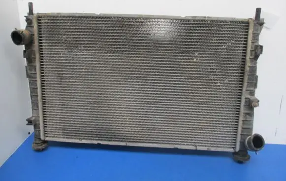 Ford Mondeo MK II Coolant radiator