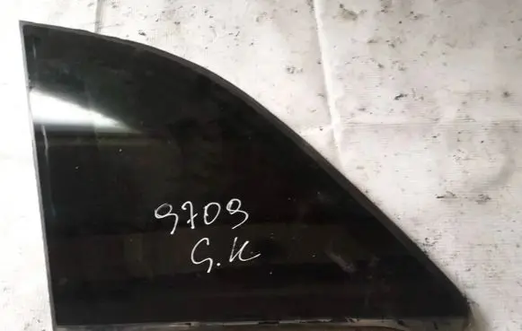 Mercedes-Benz B W245 Rear side window as2