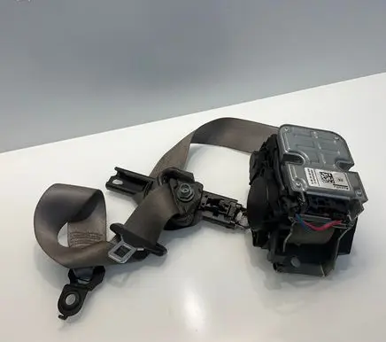 Mercedes-Benz E W211 Front seatbelt 2118604186 040657 A2118604186