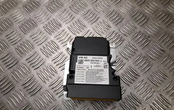 Audi A5 Airbag control unit/module 8W0959655J