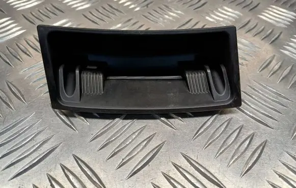 Ashtray (front)