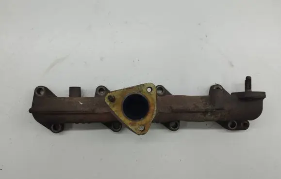 KIA Carens I Exhaust manifold