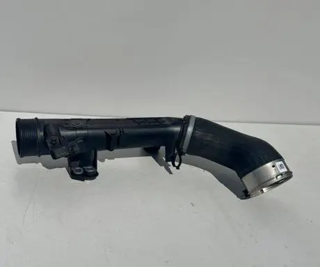 Volvo V40 Cross country Intercooler hose/pipe 31686412 31657738