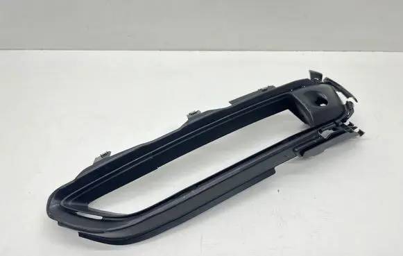 Porsche Cayenne (9Y0 9Y3) Front bumper lower grill 9Y0807675