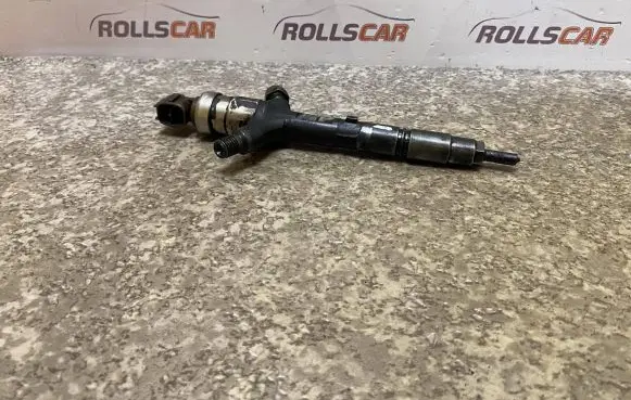 Toyota Corolla E120 E130 Fuel injector 2367027020