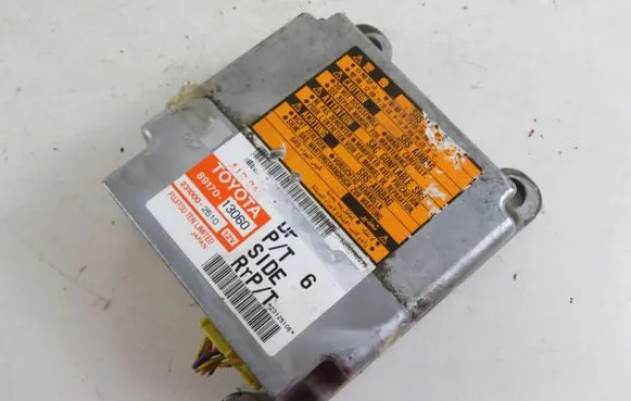 Toyota Corolla Verso E121 Airbag control unit/module 8917013060