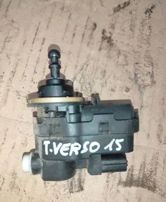 Toyota Verso Headlight level adjustment motor 