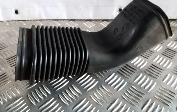 BMW X3 E83 Air intake duct part 3401555 3401556