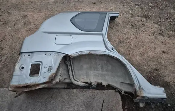 Nissan X-Trail T31 Rear arch 