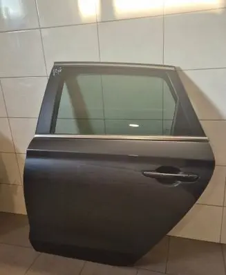 Hyundai i30 Rear door 