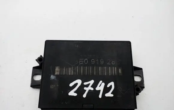 Audi A6 S6 C6 4F Parking PDC control unit/module 8E0919283