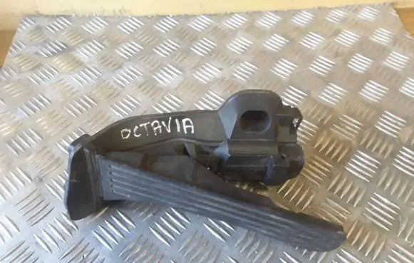Skoda Octavia Mk2 (1Z) Accelerator throttle pedal 6PV00874500 1K2721503M