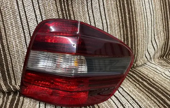 Mercedes-Benz ML W164 Rear/tail lights 404122R 404182R