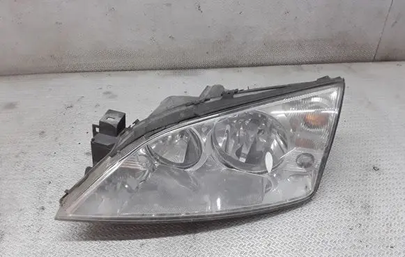 Ford Mondeo Mk III Headlight/headlamp 1S7113006AK