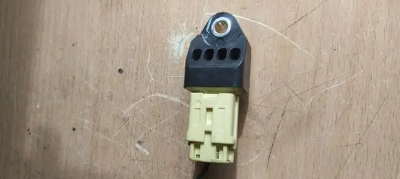 Subaru Forester SG Airbag deployment crash/impact sensor 98237AG000