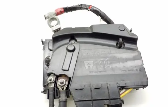 Ford Focus Fuse module AV6T14A067BB