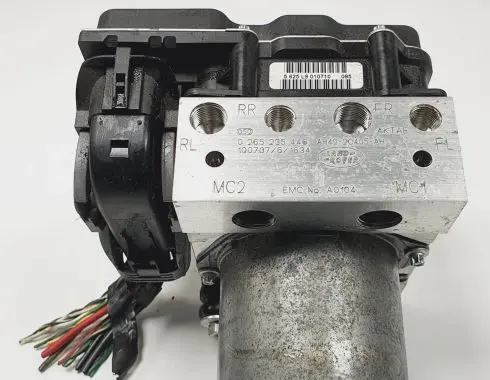 Land Rover Discovery 4 - LR4 ABS Pump AH42-2C405-AH