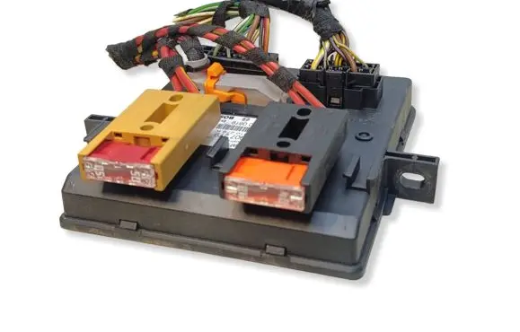 Audi A6 S6 C6 4F Comfort/convenience module 4F0907279 F005V00619 4F0910279K